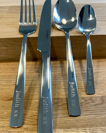 Personalised Engraved Adult Cutlery Set 18/10 Stainless Steel Anniversary Birthday Christmas Retirement Gift As Used By Vernon Kay