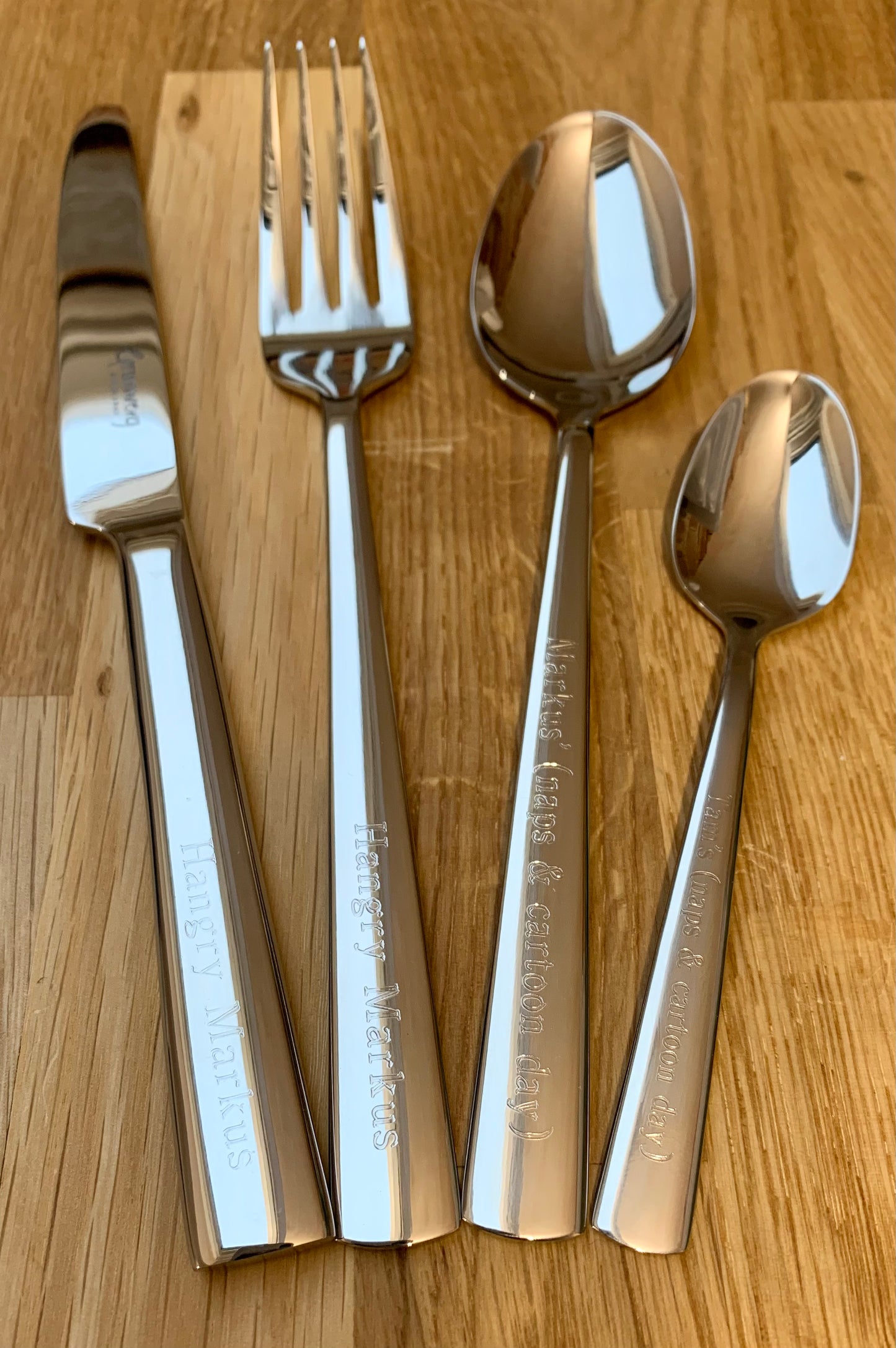 Personalised Engraved Adult Cutlery Set 18/10 Stainless Steel Anniversary Birthday Christmas Retirement Gift As Used By Vernon Kay